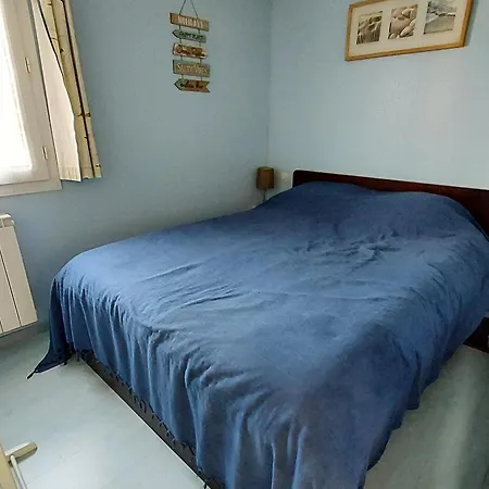 Maison Avec Piscine, Tennis Et Aire De Jeux A 950m De La De Sable Fin - - Fr-1-336-145